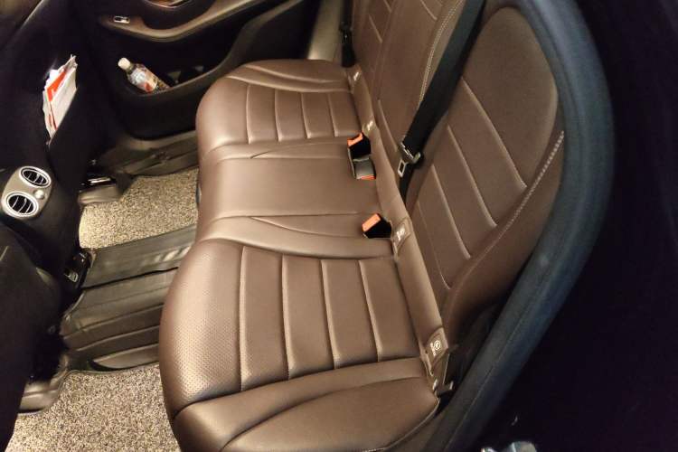 Used Mercedes-Benz GLC 2018 GLC 260 4MATIC Luxury Model
