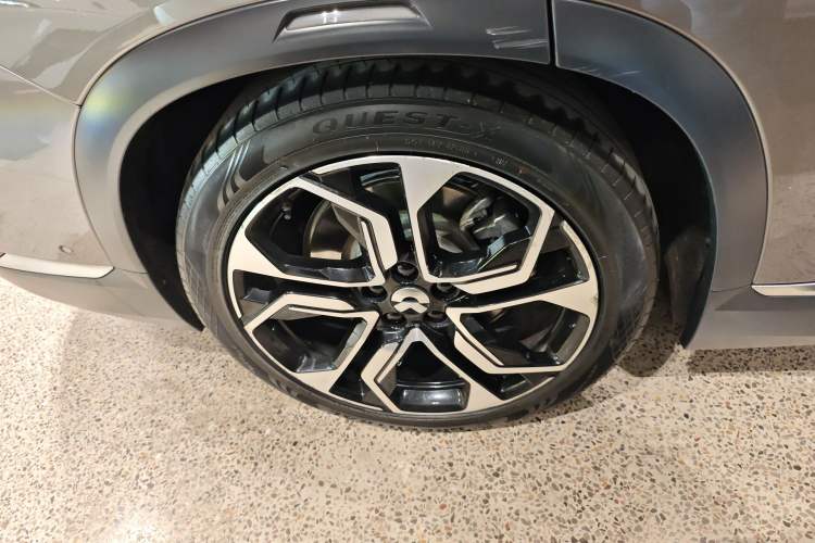 Used Nio ES8 2020 415 km Signature Edition 6-Seater Version
