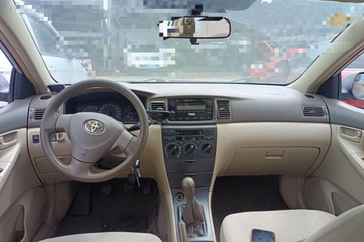 Used Toyota Corolla EX 2010 1.6L Manual Classic Edition Center Console