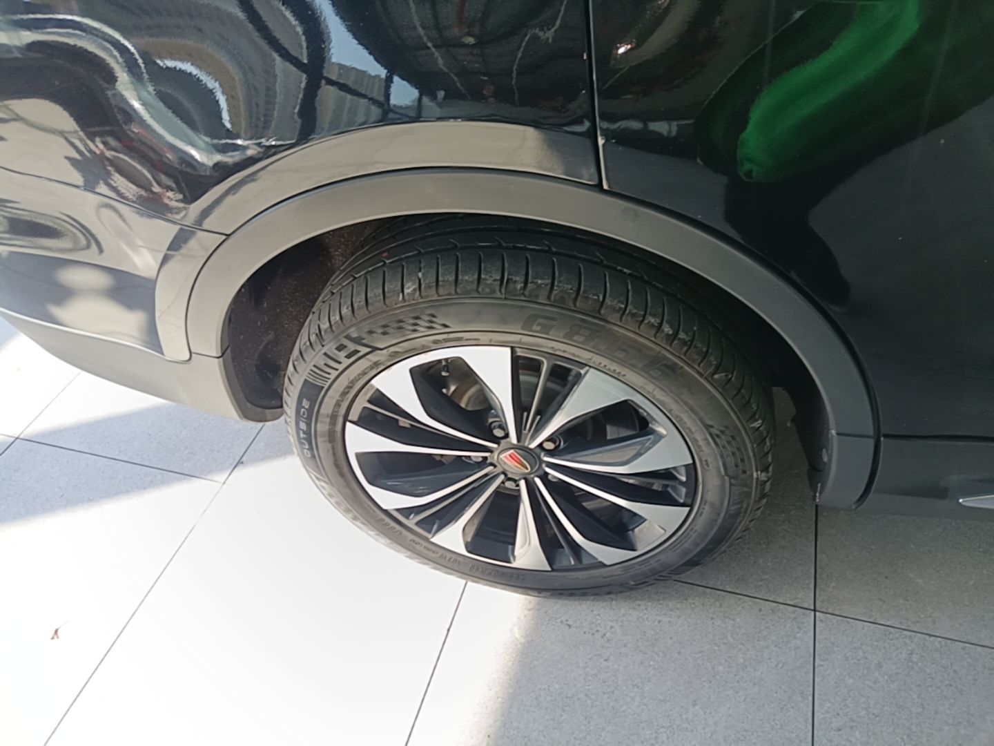 Hongqi HS7 2022 3.0T Automatic All-Wheel Drive ZhiLian Flagship Edition Five Seats — снимка 11