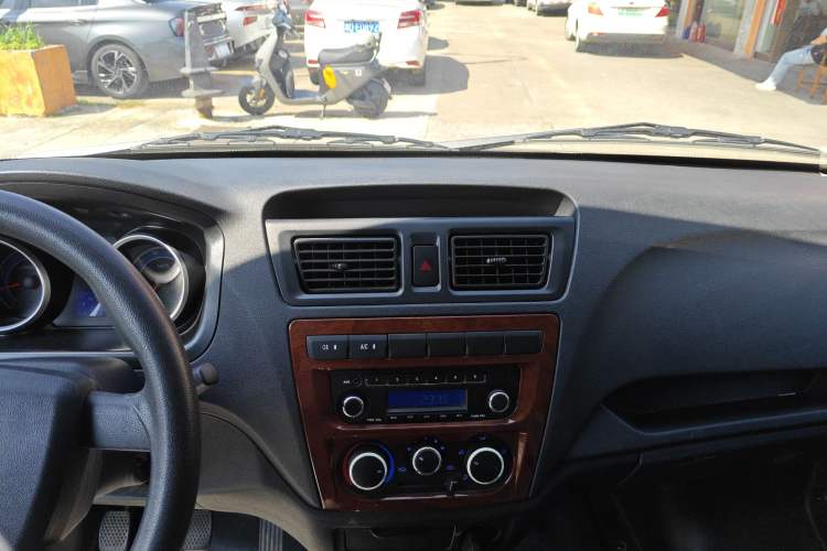 Used Chana Ruixing M60 2019 1.5L Standard Version China VI Emission Standard 5/6 Seats DAM15KR