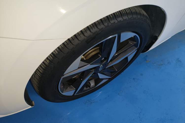 Used Hyundai Elantra 2022 1.5L CVT GLX Elite Edition Exterior 4