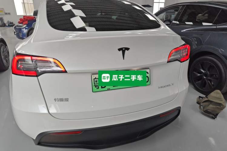 Used Tesla Model Y 2021 Long-Range All-Wheel-Drive Version Rear