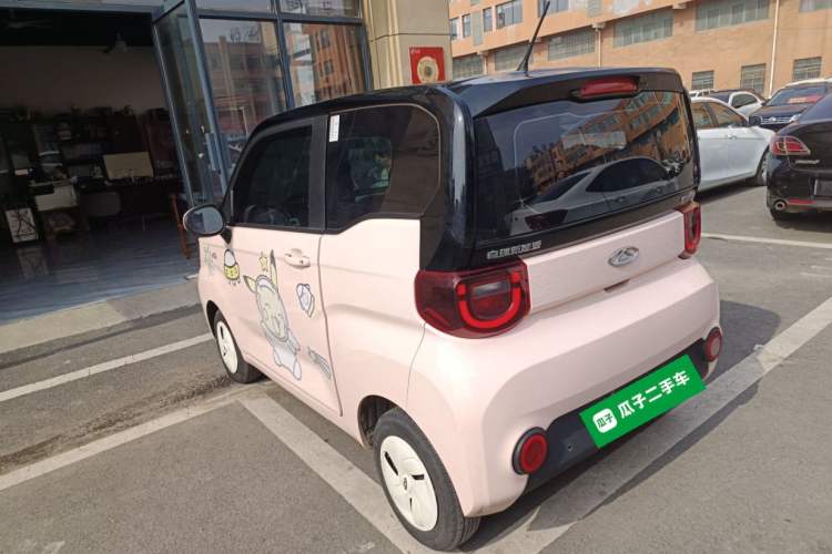 Used Chery QQ Ice Cream 2022 170km Sundae Phosphate Lithium-Ion Exterior 2