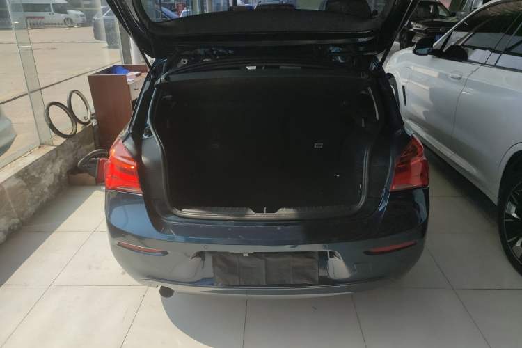 Used BMW 1 Series 2015 120i Leading Model