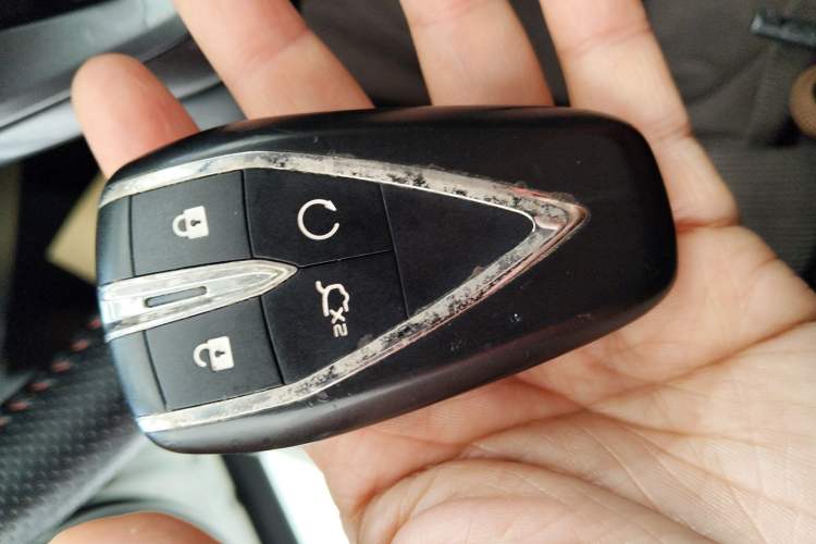 Used CHANGAN OSHAN X5 2021 1.5T DCT Prestige Edition Vehicle Key