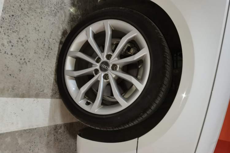 Used Audi A4L 2019 40 TFSI Fashion Edition China VI Emission Standard