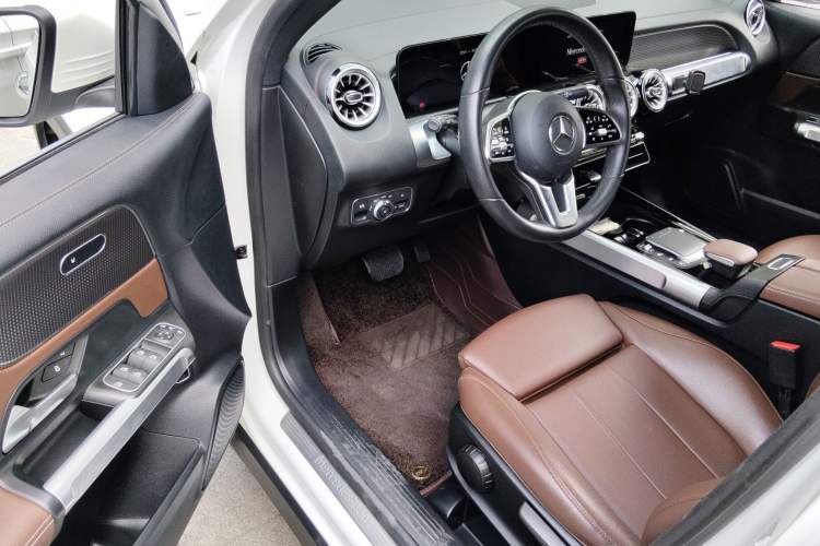 Used Mercedes-Benz GLB 2022 GLB 220 Fashion Model Interior 3