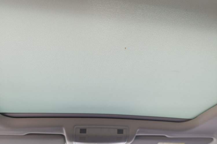 Used Volkswagen T-ROC 2020 280TSI DSG Two-Wheel Drive Comfort Version Headliner