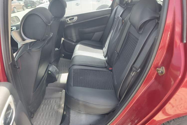 Used Peugeot 307 2012 Hatchback 1.6L Manual Comfort Edition
