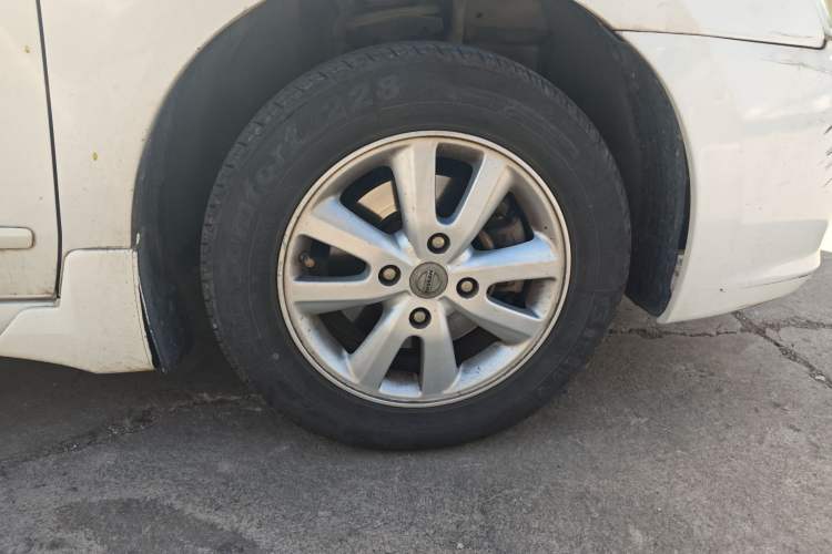Used Nissan Sylphy 2012 Classic 1.6XE Automatic Comfort Edition Right Front Wheel Hub