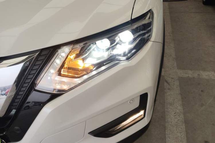 Used Nissan X-Trail 2021 2.5L CVT 4WD XL ITS Luxury Commemorative Edition Left Front Headlight