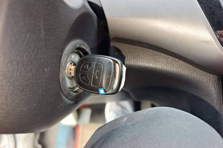 Used CHANGAN KAICHENG Oushang A600 2016 1.5L Manual Luxury 7-Seater Vehicle Key