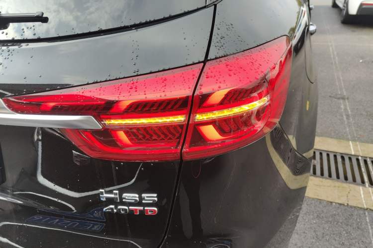 Used Hongqi HS5 2022 2.0T Smart Connect Flagship All-Wheel-Drive Version
