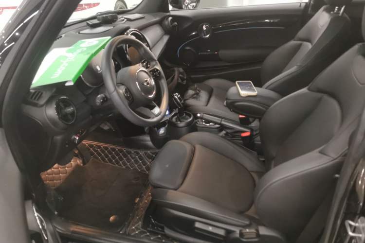 Used MINI MINI 2023 1.5T COOPER Midnight Escape Special Edition