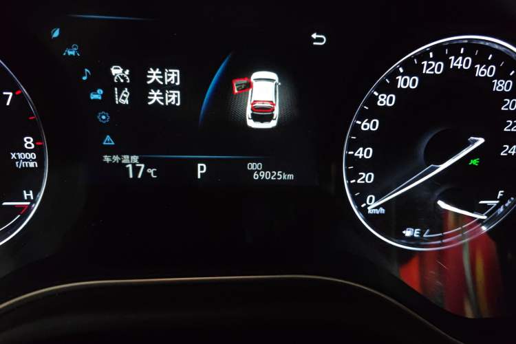 Used Toyota Avalon 2019 2.5L Touring Premium Version China V Standard Odometer Close Up