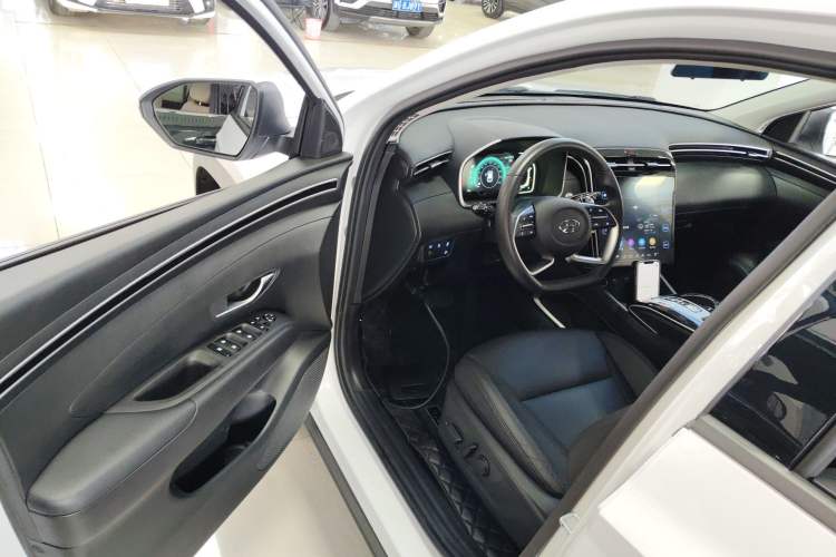 Used Hyundai Tucson 2023 Tucson L 1.5T Automatic Two-Wheel Drive DLX Luxury Edition Driver Seat