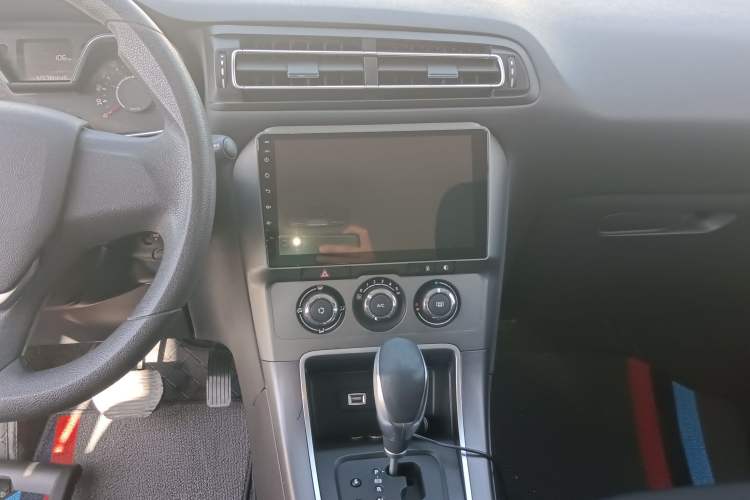 Used Citroen C4 Sega 2016 1.6L Automatic Comfort Model Audio And AC Panel