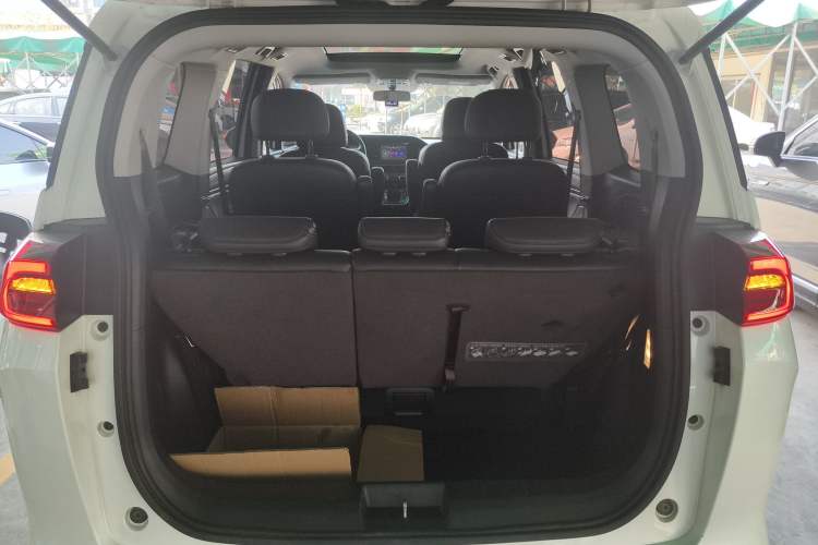 Used GAC Trumpchi M6 2019 270T DCT Luxury Edition (7-seater) China VI