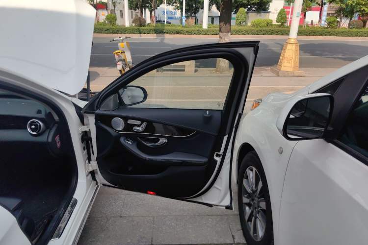 Used Mercedes-Benz C-Class 2016 C 200 L
