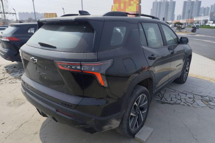 Used Chevrolet Equinox Plus 2024 102km RS Ultimate Edition Rear Right 45 Deg