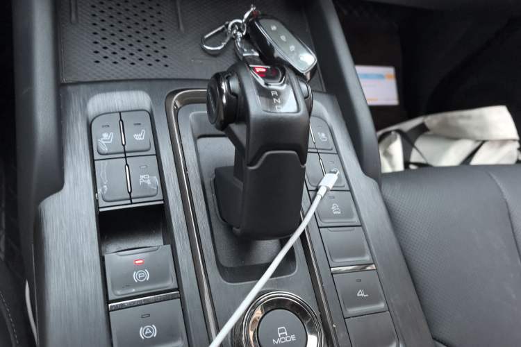 Used Haval H9 2024 2.0T Gasoline 4x4 Territory Edition Gear Lever