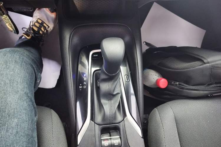 Used Toyota Levin 2022 Facelift TNGA 1.5L CVT Progressive Edition Gear Lever