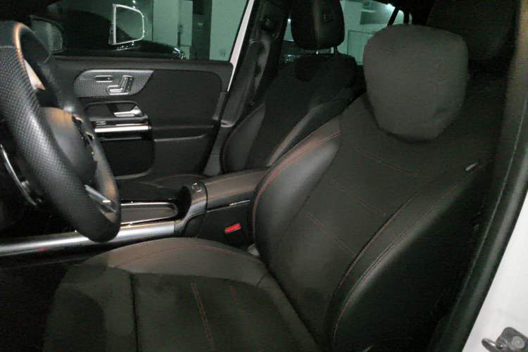 Used Mercedes-Benz GLA AMG 2024 AMG GLA 35 4MATIC Left Front Seat