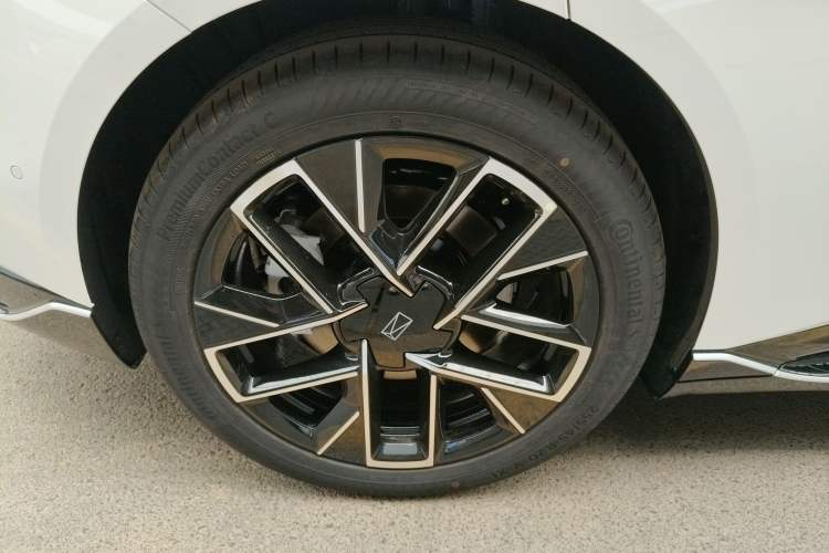 Used Avatr 06 2025 Ultra Pure Electric Edition