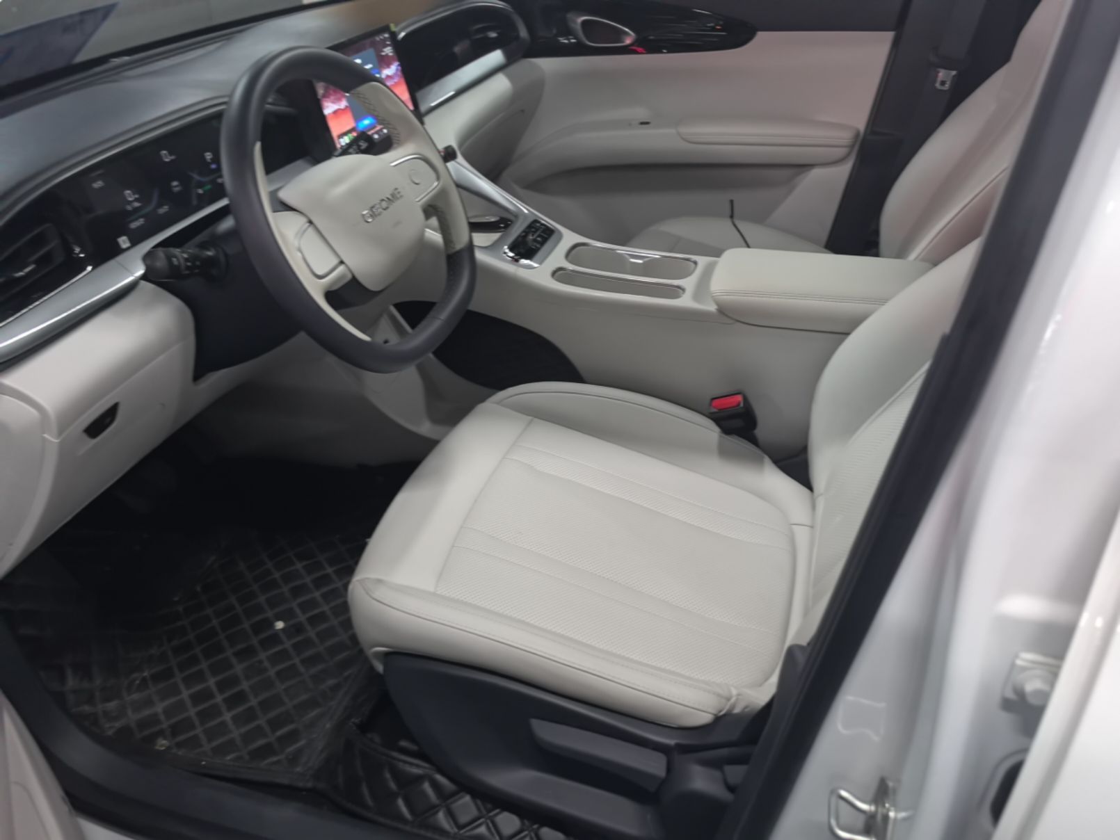 Geely Galaxy Geome 2026 Model 310km Youth Edition — снимка 17