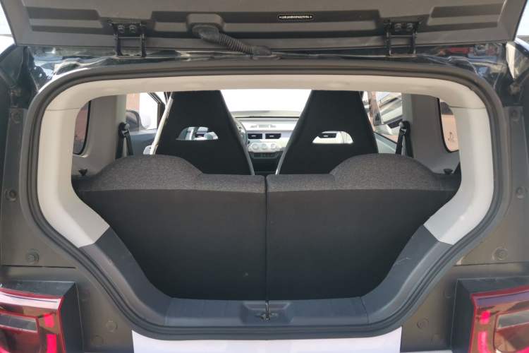 Used Chery New Energy QQ Ice Cream 2022 170km Sundae Phosphate Lithium-Ion