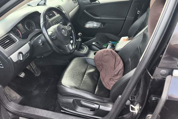 Used Volkswagen Sagitar 2014 Revised Version 1.4TSI Manual Luxury Edition
