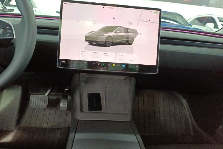 Used Tesla Model 3 2025 Rear-Wheel-Drive Version Audio And AC Panel