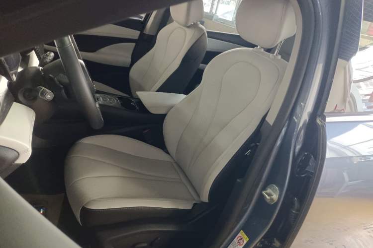 Used BYD Seal 05 DM-i 2025 DM-i Intelligent Drive 120KM Flagship Model Left Front Seat