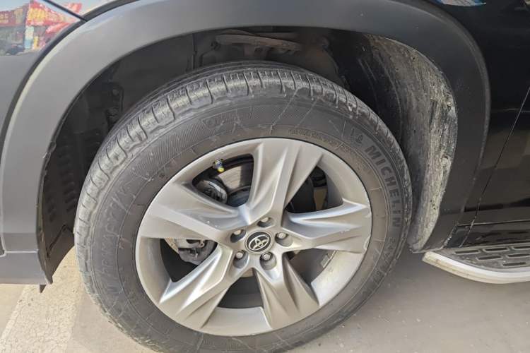 Used Toyota Highlander 2018 2.0T Four-Wheel Drive Luxury Edition 7 Seats China V Emission Standard
