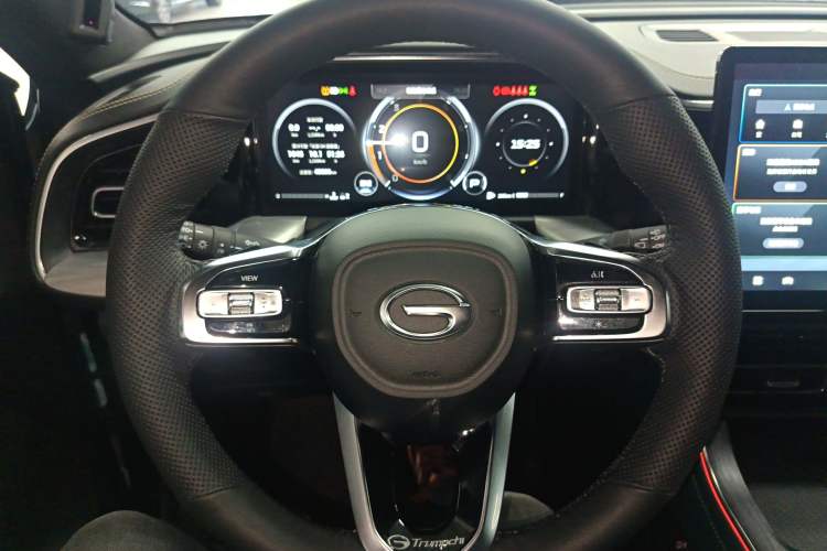 Used GAC Trumpchi GS8 2022 Flagship Series 2.0 TGDI Four-Wheel Drive Luxury Smart Connectivity Version (7 Seats)