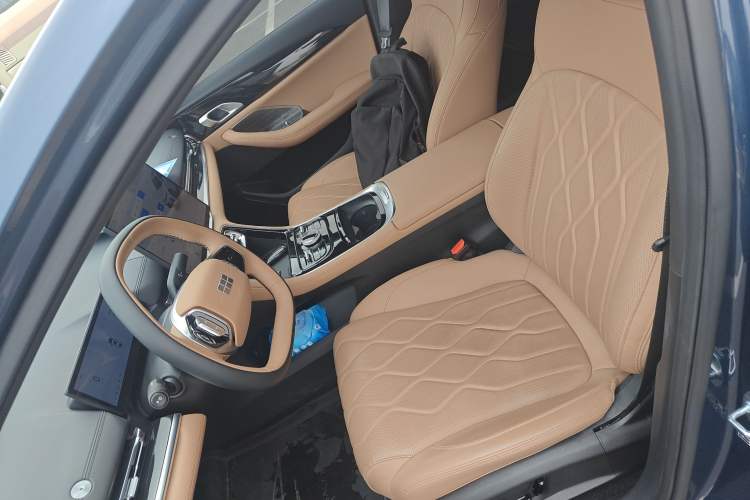 Used Geely Galaxy A7 2025 Model EM-i 150km Starship Edition Left Front Seat