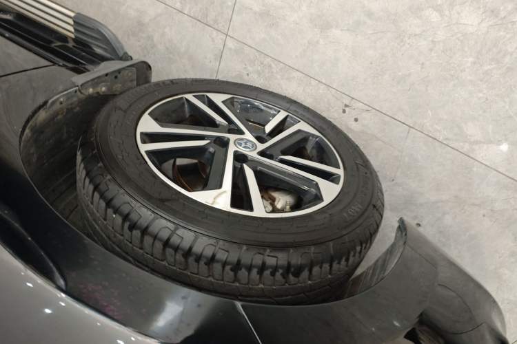 Used Venucia T70 2018 2.0L CVT Smart Enjoyment Version