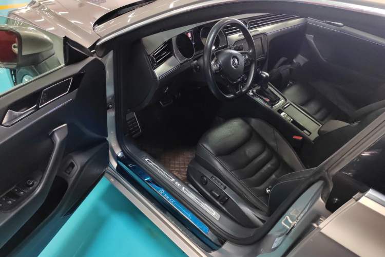 Used Volkswagen FAW-Volkswagen CC 2019 330TSI Glamour Edition China V Standard