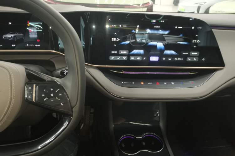 Used Hongqi EH7 2024 690 Pro Audio And AC Panel