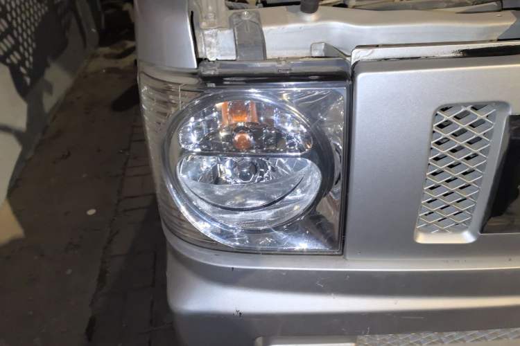 Used Dongfeng Xiaokang V07S 2011 1.0L Base Version AF10-06 Right Front Headlight