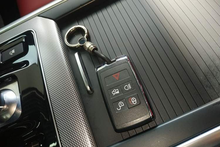 Used Jaguar XEL 2024 2.0T 250 PS R-DYNAMIC S Advanced Sport Edition