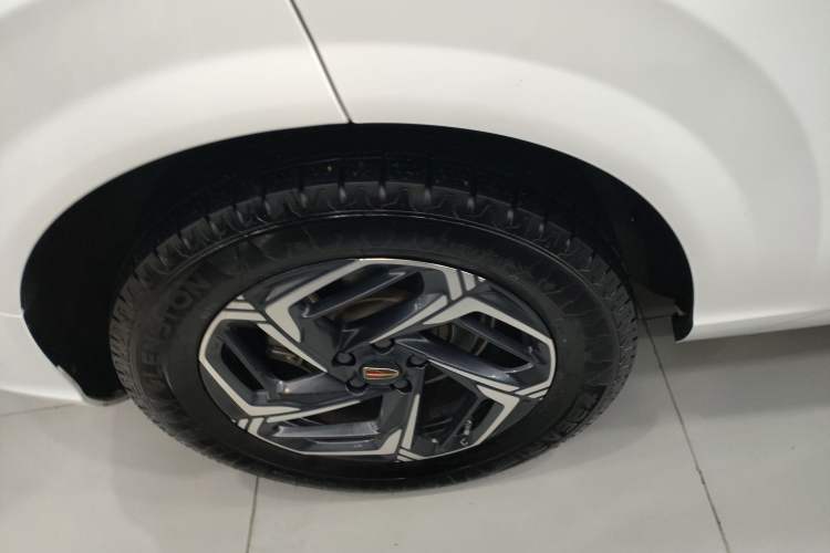 Used Hongqi HS3 2023 1.5T Two-Wheel Drive Shanwei Edition
