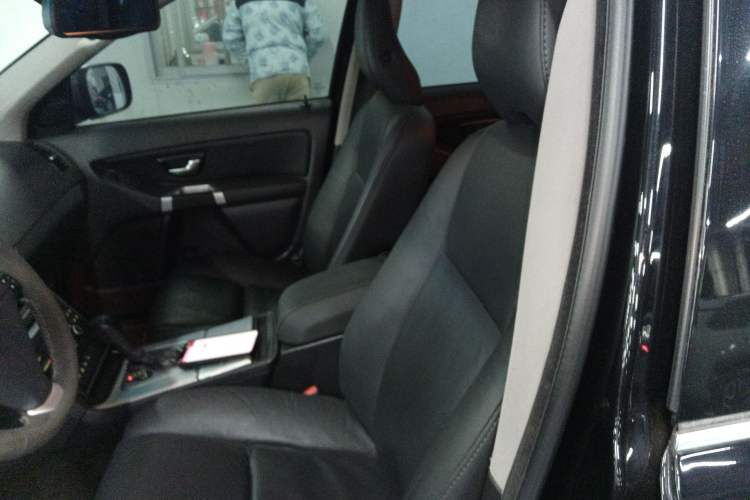 Used Volvo XC Classic 2014 T5 Luxury Edition
