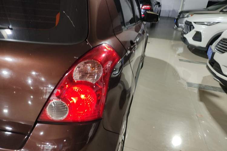 Used Suzuki Swift 2013 1.5L Automatic Standard Edition