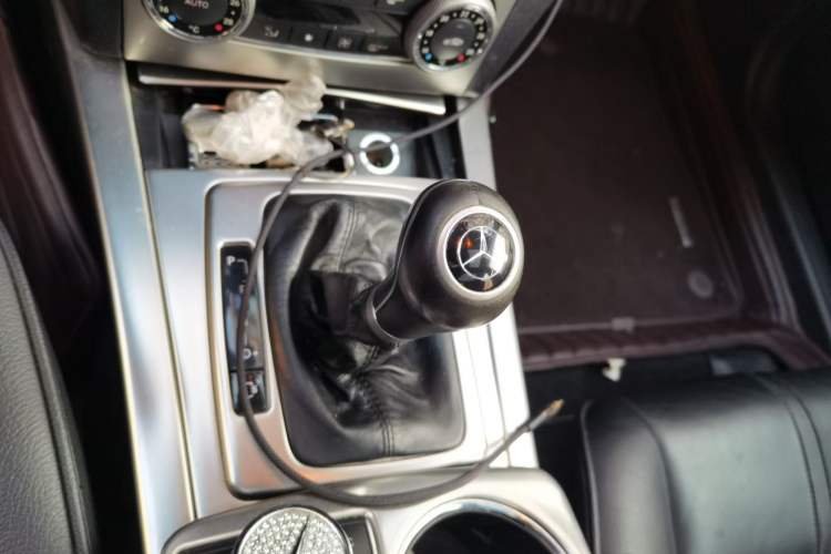 Used Mercedes-Benz GLK-Class 2008 GLK 300 4MATIC Luxury Model Gear Lever