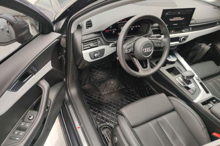 Used Audi A4L 2020 40 TFSI Luxury Dynamic Model
