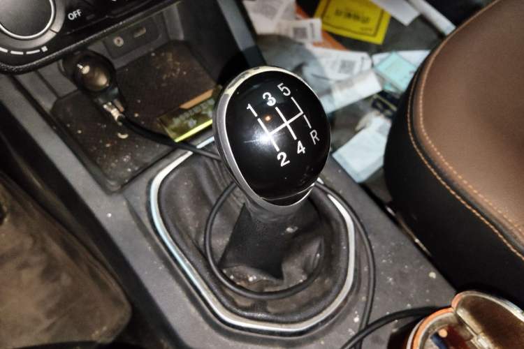 Used FAW Senya R7 2016 1.6L Manual Luxury Model