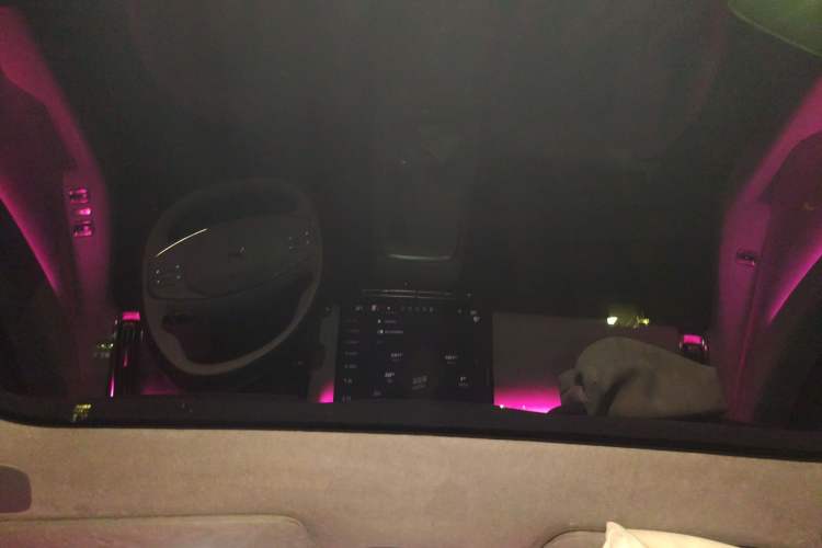 Used XPeng P7+ 2024 Ultra-Long Range Max Headliner