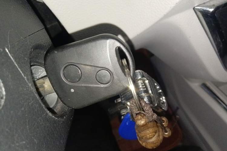 Used Jinbei New Hiace S 2021 1.5L Wealth Central Air-Conditioned Bus China VI Standard Model SWC15M
